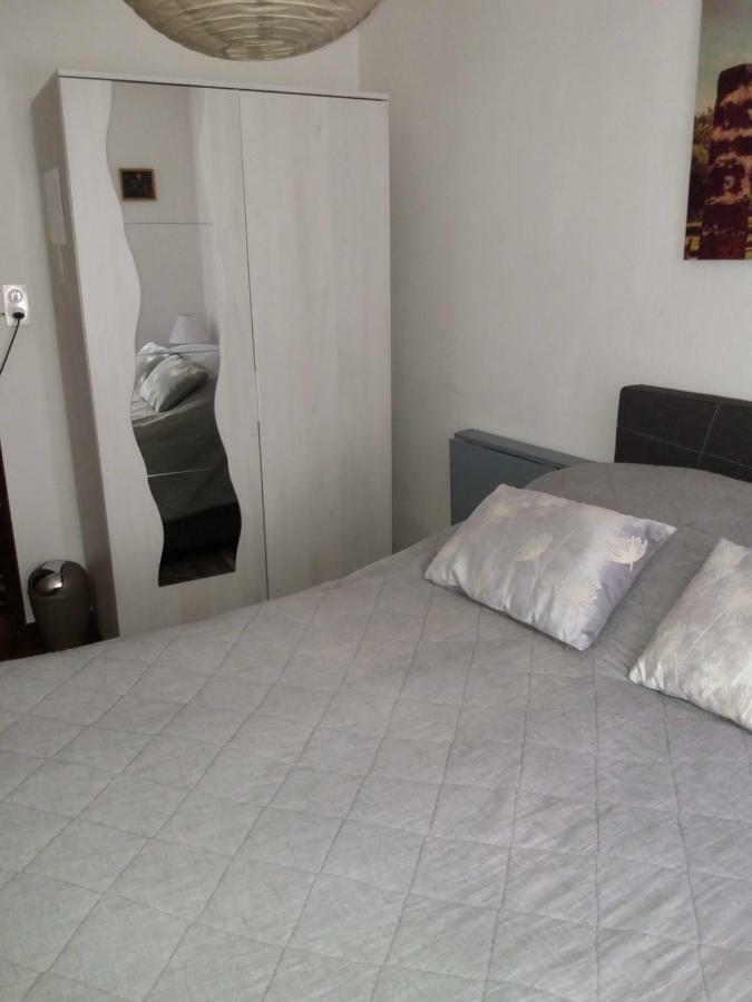 Chambres D'Hotes Chez Pierrot Et Flo Vugelles-La Mothe ภายนอก รูปภาพ